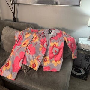 Two piece suit by Xpluswear